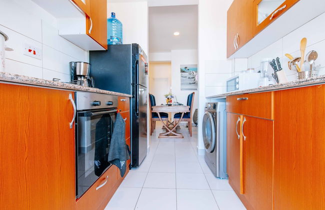 Ocean View 2 bed apartment - Photo 15