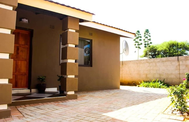 Serenity Living Court - Foto 1