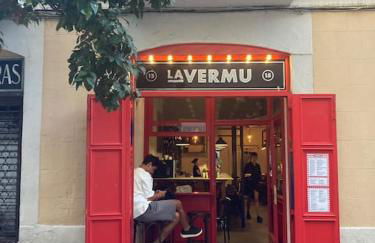 Stunning Designer 2 Bed Apt in Glorious Gràcia - Photo 21