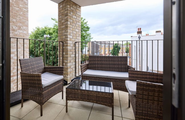 The South Wimbledon Escape - Lovely 3bdr With Balcony - Foto 7