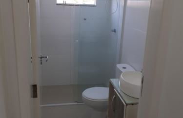 Belo e Amplo Apartamento, Área Central da Praia dos Ingleses - Foto 13