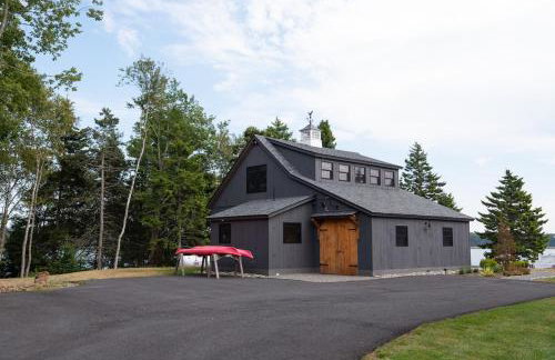 Oceanview Barnhouse Retreat with Hot Tub - Foto 19