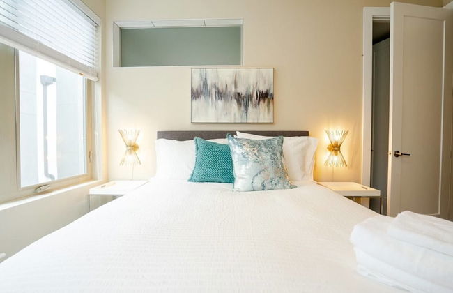 Mid Mod Manor A Sophisticated Townhouse Golden Triangle - Foto 16