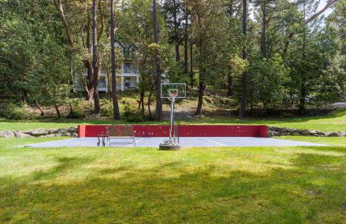 Exceptional, Hot Tub, Pickleball, Close to Town! - Foto 46