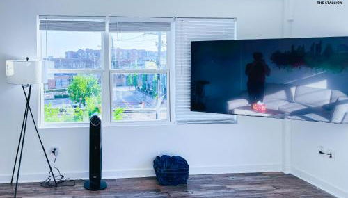 The Stallion #310 - Walk to Museums - Premium Loft with gated parking - Foto 5