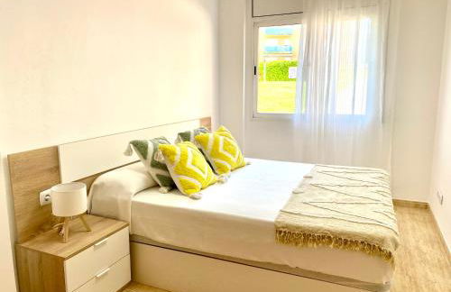 Frente al mar con piscina para 4 - Foto 3