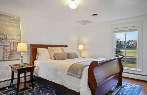 3BR Farmhouse with Porch Fire Pit Horseshoe Pit - Foto 21