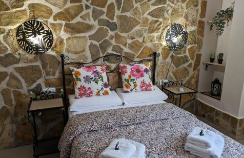 Chalet con piscina, barbacoa y jacuzzi en Valencia - Photo 50