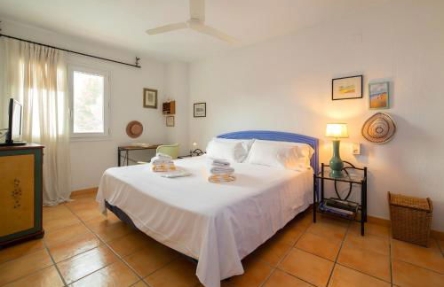 SOLETE - Apartamento con vistas, acceso directo al mar, piscina y parking by Redi - Photo 27