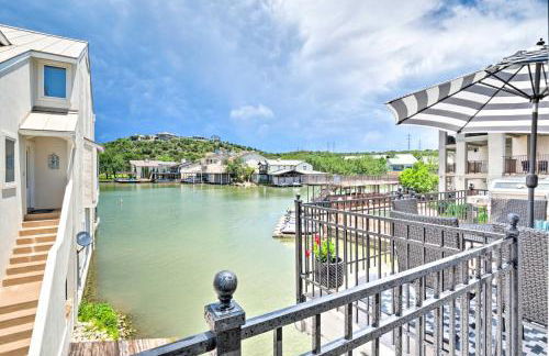 Waterfront Horseshoe Bay Retreat with Game Room! - Foto 1