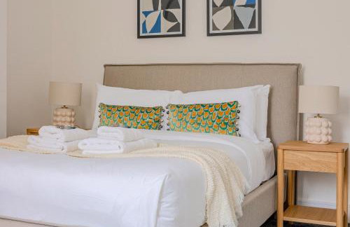 Immense Bright 5BR House near Kensington Olympia - Photo 28