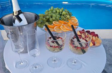 Kuća sa bazenom za odmor i domjenke MARIS - Foto 63