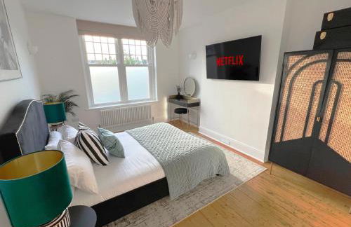 1 Bed / 1 Sofa Bed 'Scandi' Style Ground Floor Apartment - Foto 2