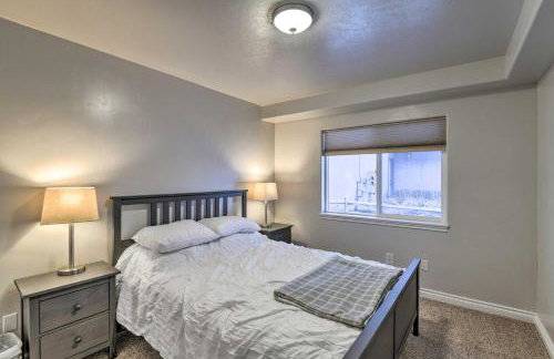 Cozy Anchorage Townhome Less Than Half Mile to Jewel Lake! - Foto 17