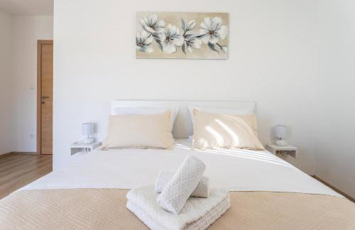 Villa Ana perfect for families with kids and groups,House with heated Pool - Photo 35