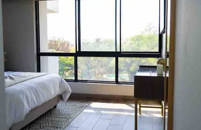 Stylish & Elegant With Epic Views Near Menlyn - Foto 2
