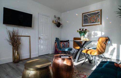 Luxury ApArt Gallery Apartment 1 Near River & Free Parking - Foto 45