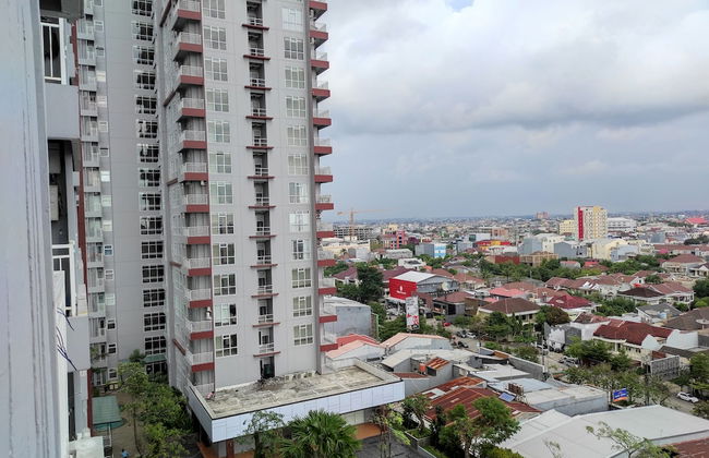 Simply And Clean 2Br Apartment At Vida View Makassar - Foto 14
