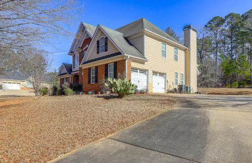 6 Mi to Southern Belle Farm Home with Patio! - Foto 6