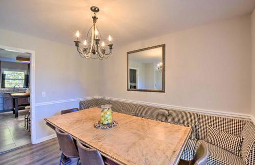 Mod Stable House on 10 Acres, Walk to Lake! - Foto 6