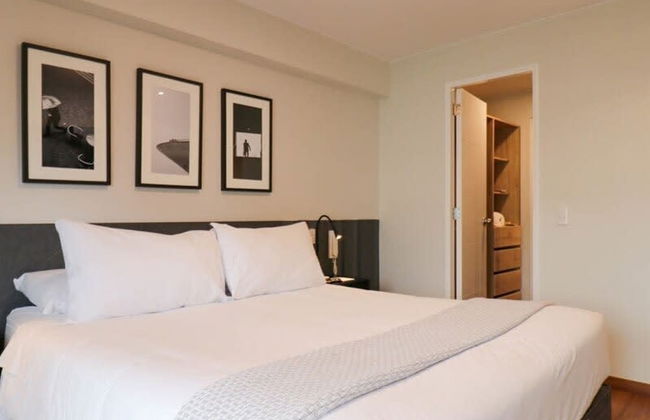 w Spectacular 1BR With Balcony in Miraflores - Photo 20