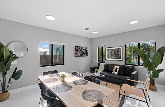 Charming Studio 5 Minutes From Wynwood - Photo 20