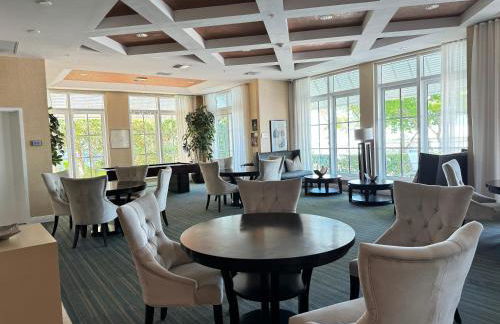 Luxury Oasis Suite - Photo 33