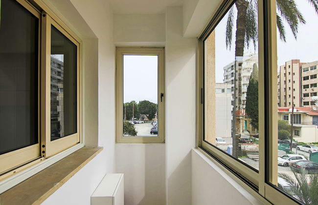 Phaedrus Living: City View Luxury Iras Flat 102 - Photo 23