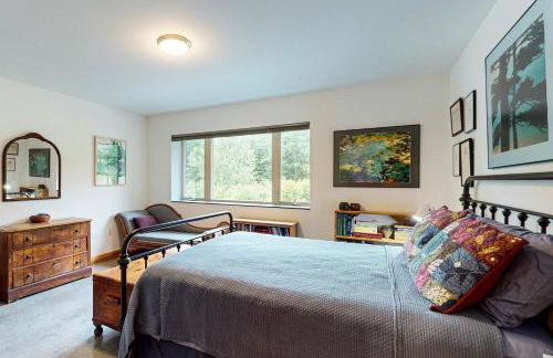 Secluded 2 BR Cottage with Private WandD, WiFi and Patio - Photo 13