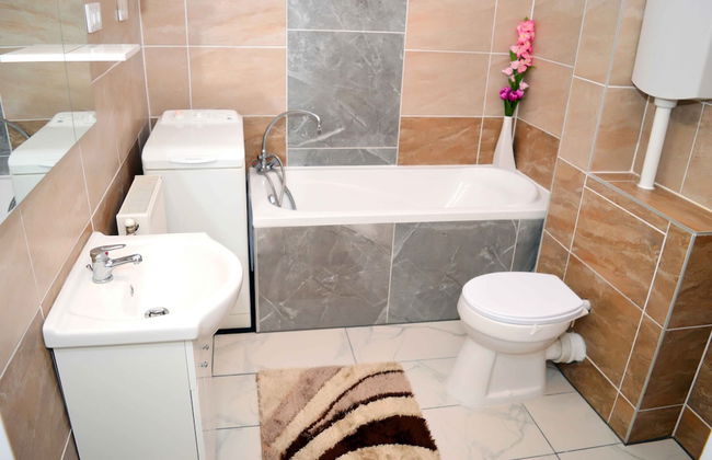 Lorabel Apartmanház Hévíz - Foto 72