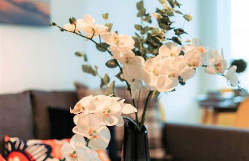 Riverside Rendezvous 1 bedroom Near Airport and City Centre SF - Foto 2