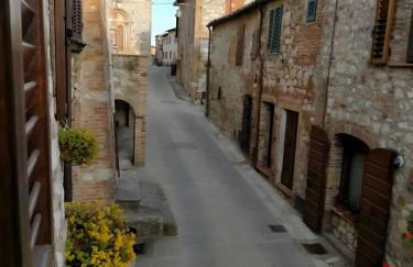 Oasi del borgo Montefollonico - Foto 15