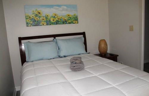 Cheerful 2-Bedroom, 2 bath with private parking - Foto 7