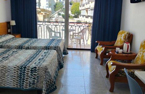 Apartamentos Leonor Carihuela - Photo 35