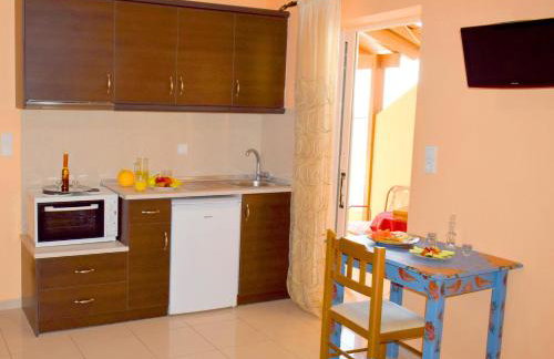 En Plo Studios & Apartments - Photo 28