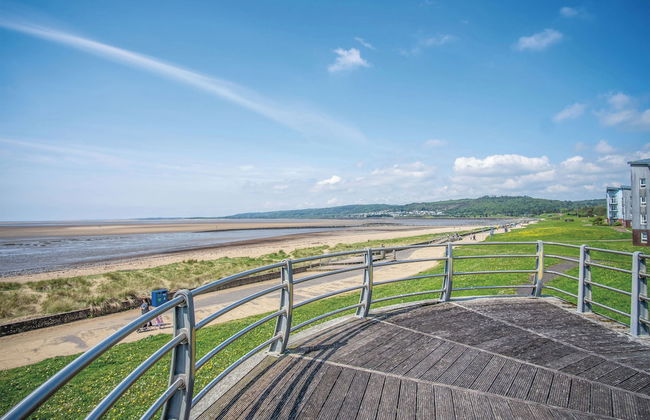 Beach View - 2 Bed Apartment - Llanelli - Photo 49