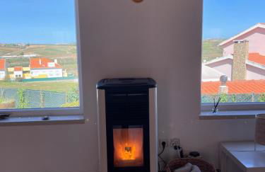 Sunny Villa Minutes from the Beach - Foto 9