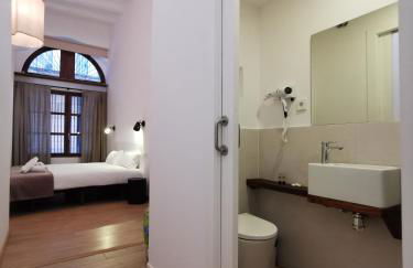 ClassBedroom Port Ramblas - Photo 2