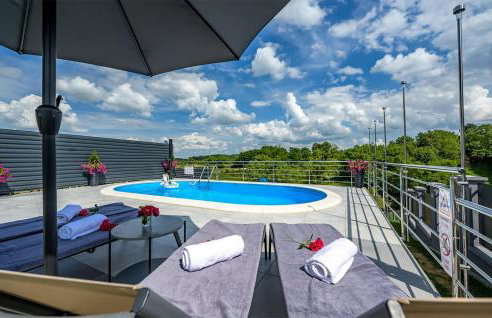 Gorgeous Home In Varazdin Breg With Sauna - Foto 8