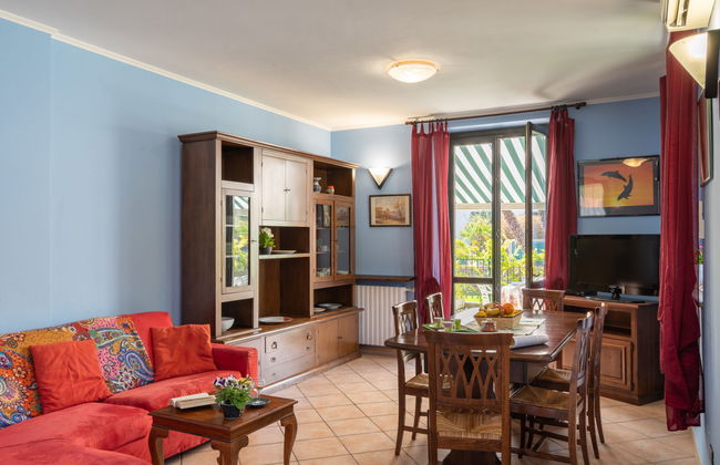 3 bedroom Apartment in Cipressa with swimming pool and garden - Photo 3