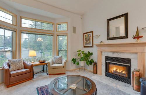 Pet and Family Friendly Bonney Lake Home Game Room - Foto 3