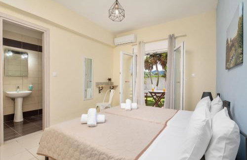 Villa Paradiso: Near beach, superb pool and garden - Photo 28