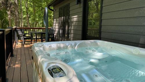 Romantic 1BR Cabin w Hot Tub Near Carbondale - Foto 2