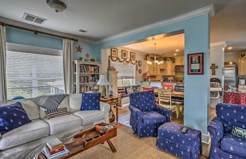 Family Beach Home Walk to N Litchfield Beach - Foto 5