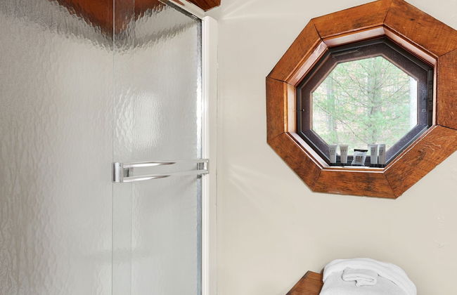 Cabin in the Trees, Hot Tub, Fire Pit - Foto 48