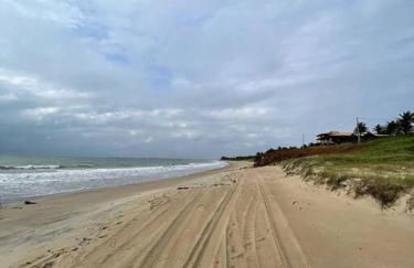 Casa de frente para o mar, pé na areia! - Foto 27