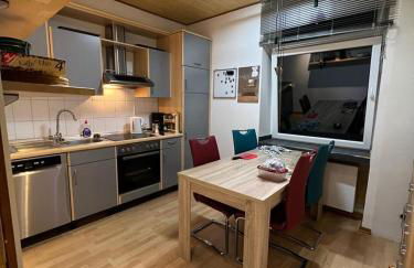 Gemütliche Altbauwohnungen mit Einzelzimmern und Parkplatz direkt am Haus! - Foto 12