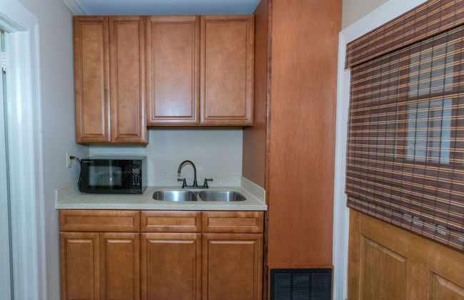 Pool Near Fort Moore Our White House - Foto 12