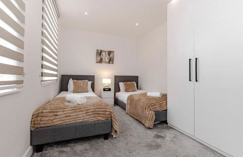 New Modern 2-Bed Apartment in Central Southend, Sleeps 5, Contractor Friendly - Foto 14