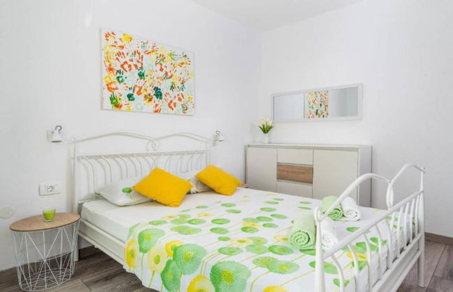 Tranquil Oasis Holiday Home Primorski Dolac With Pool - Foto 3